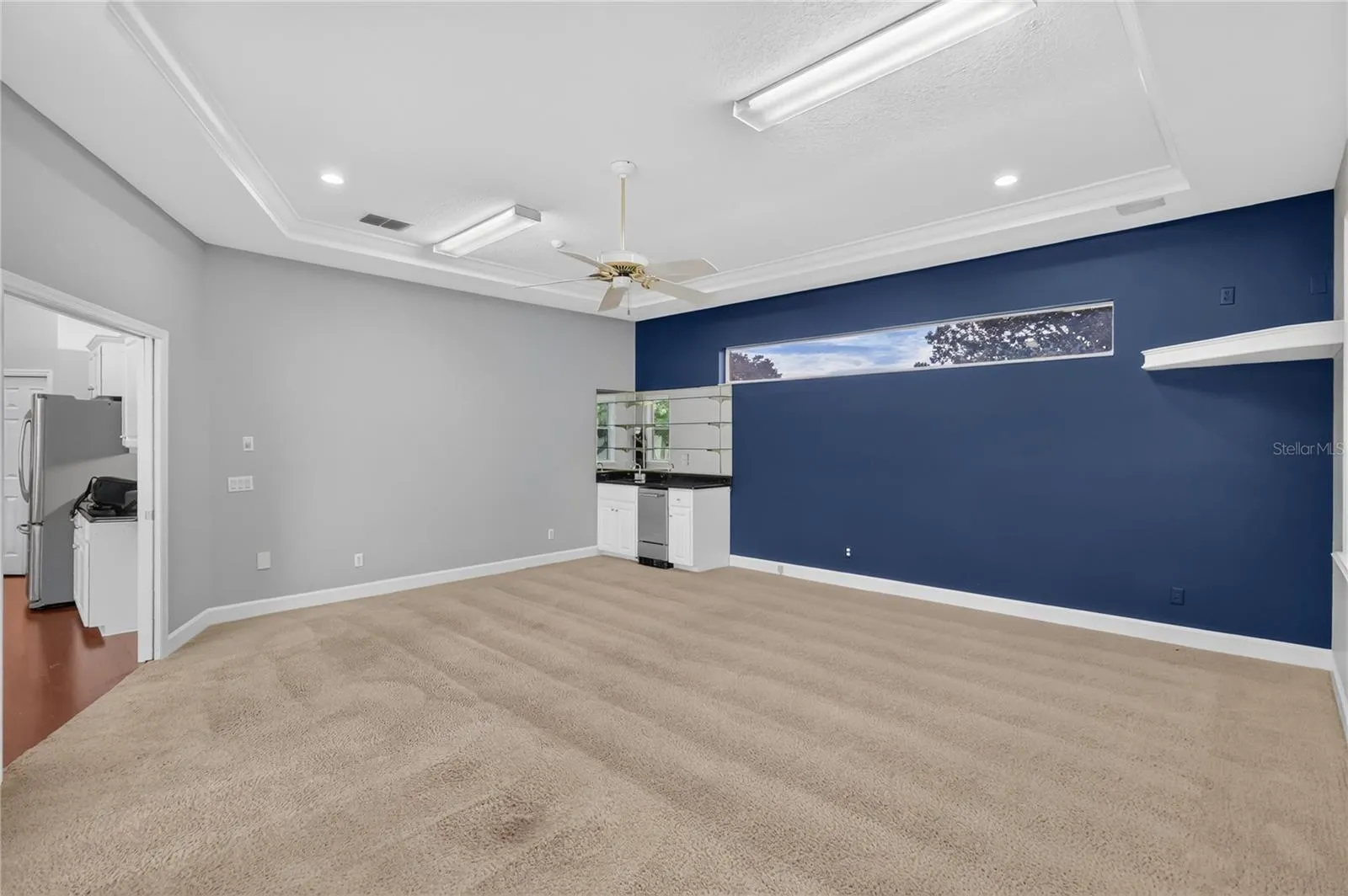 Game Room with Bar with ice Maker
