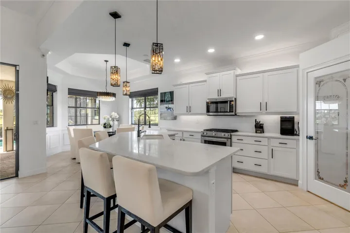 Center island with breakfast bar.