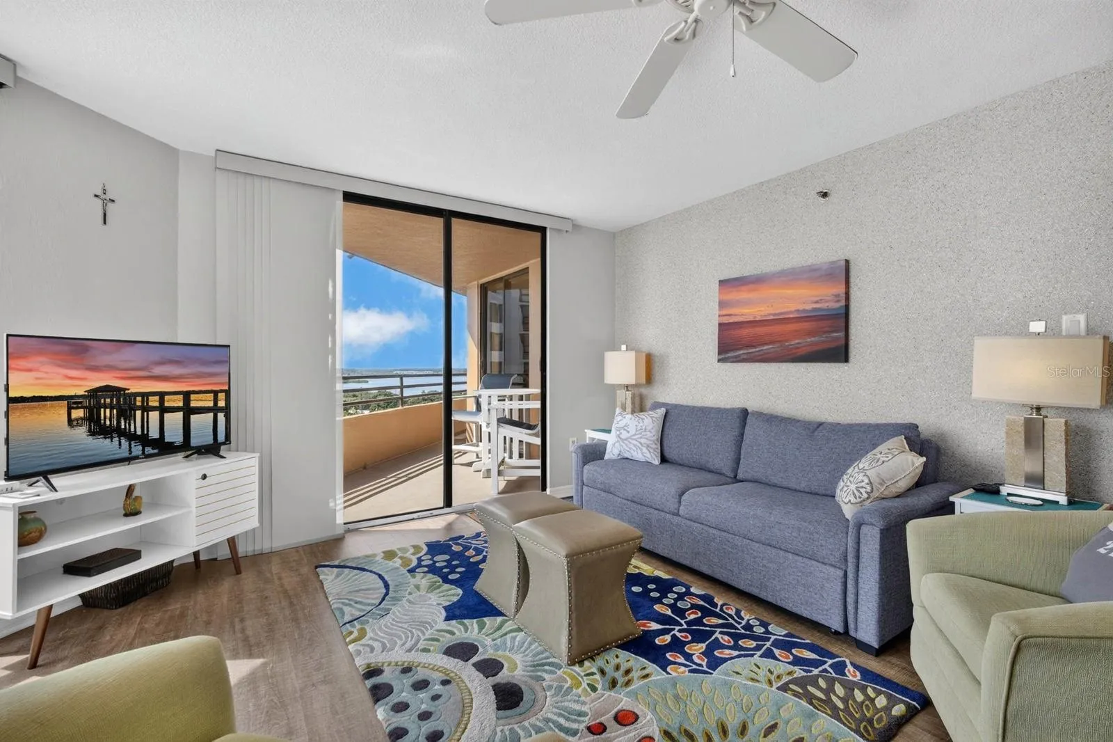 Liveing Room Halifax River View