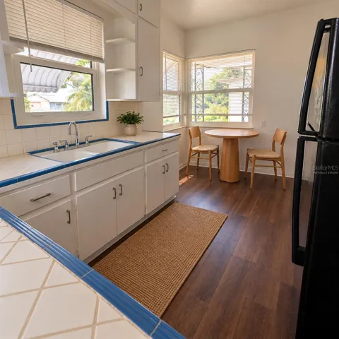 Kitchen - virtually staged