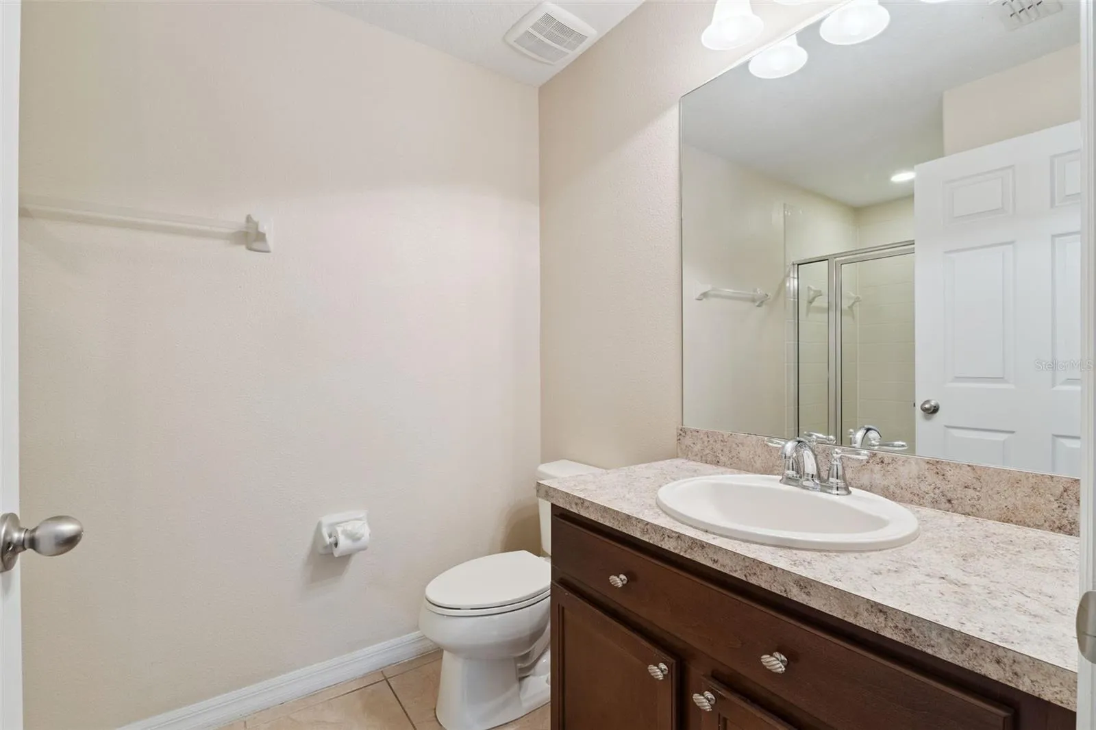 Third Ensuite BathroomVir