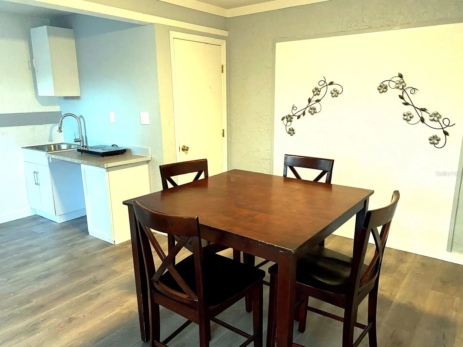 Bonus room - flexible space with income potential