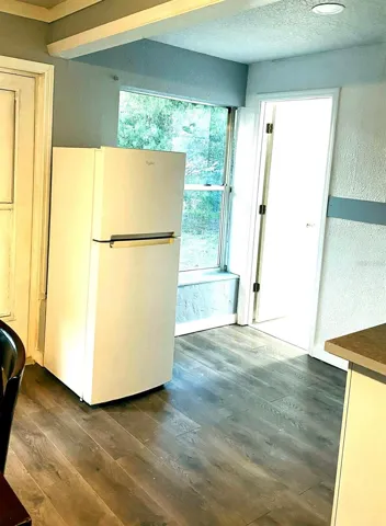 Bonus area with refrigerator space