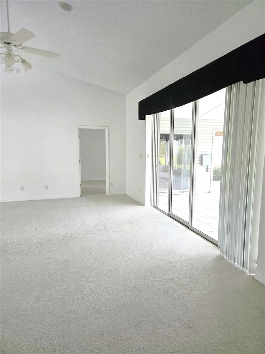 Family Room: Entry to the Lanai