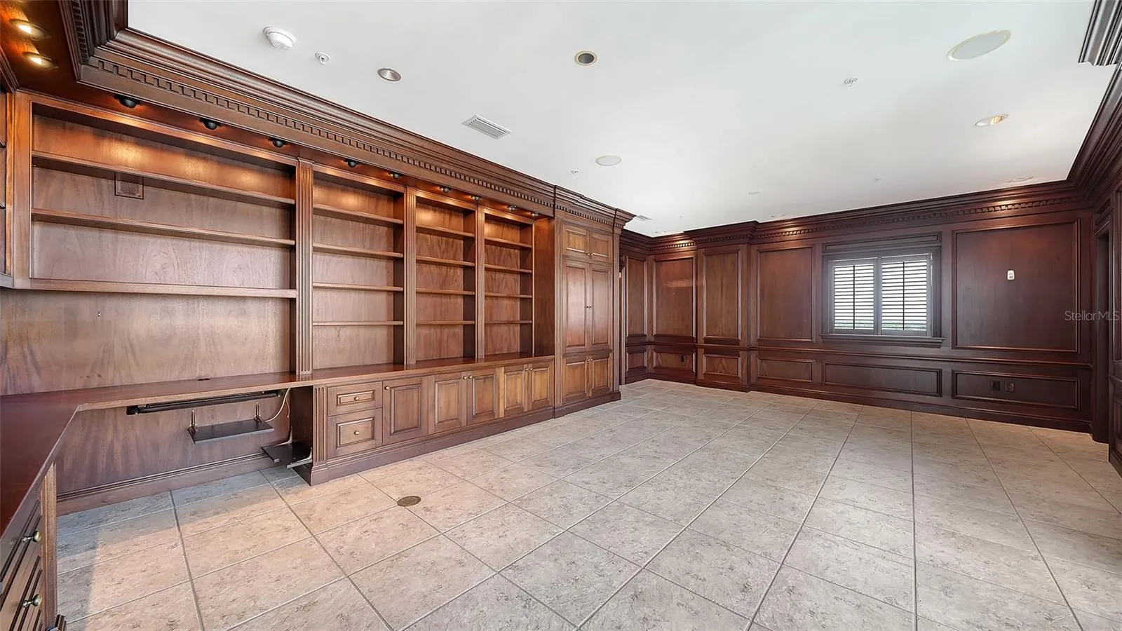 Guest suite sellers used as a paneled den