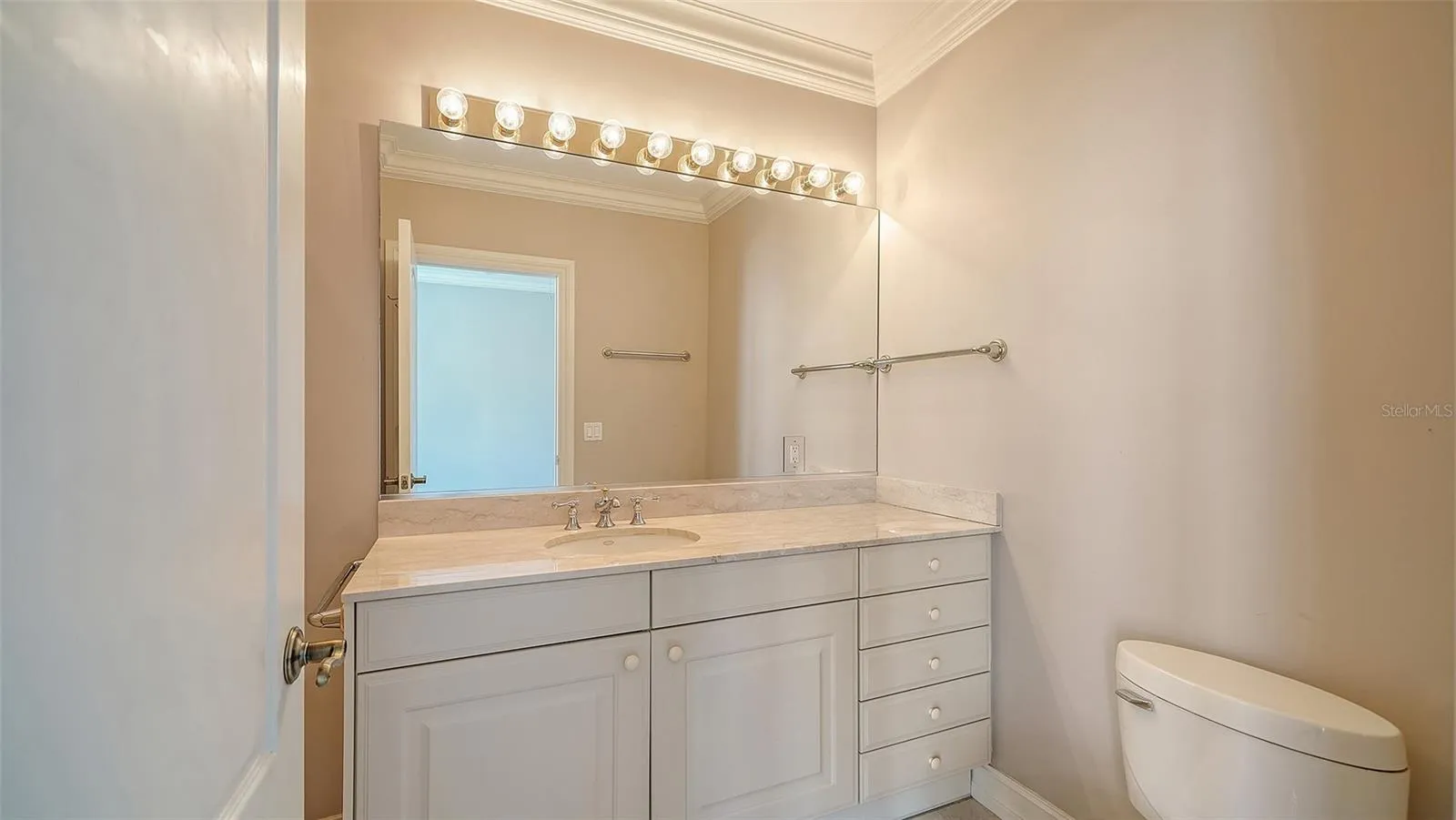 Guest suite