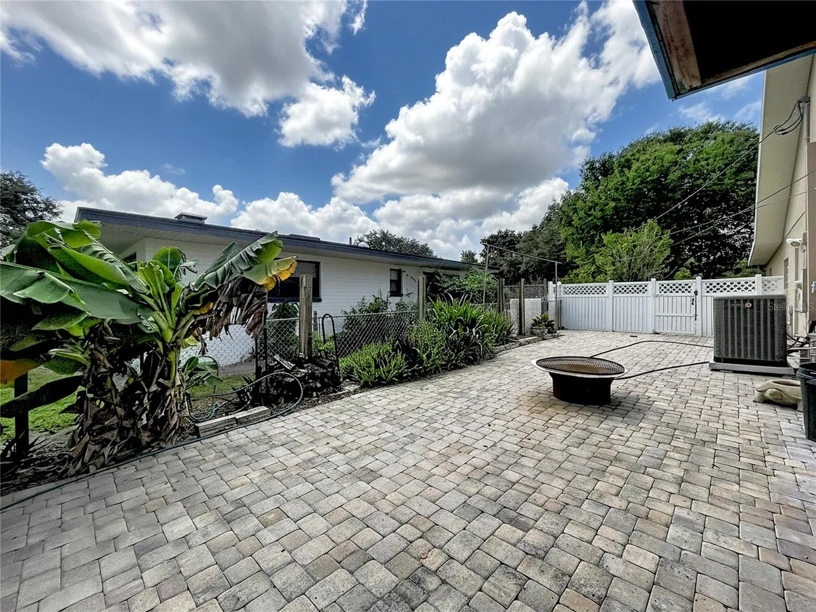 Side patio area
