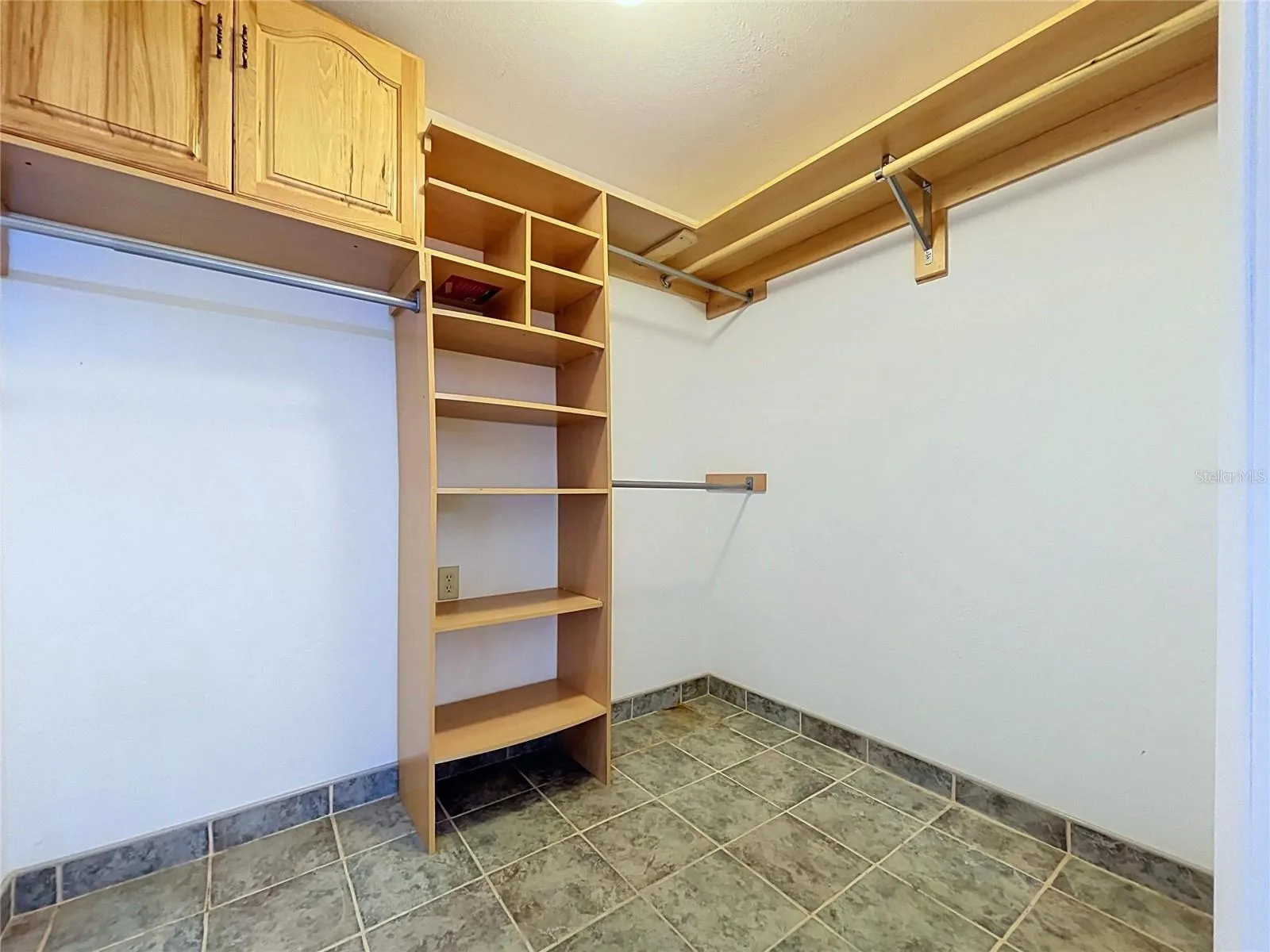 Bathroom 3 Closet