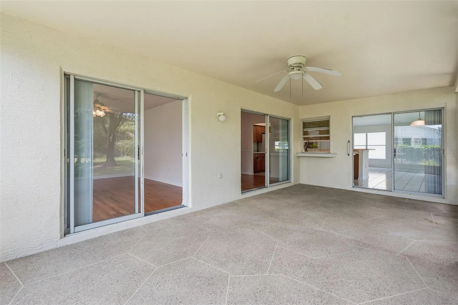 Spacious Lanai