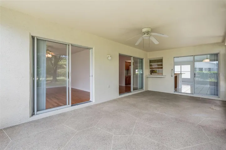 Spacious Lanai