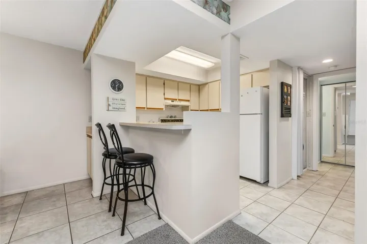 Breakfast bar