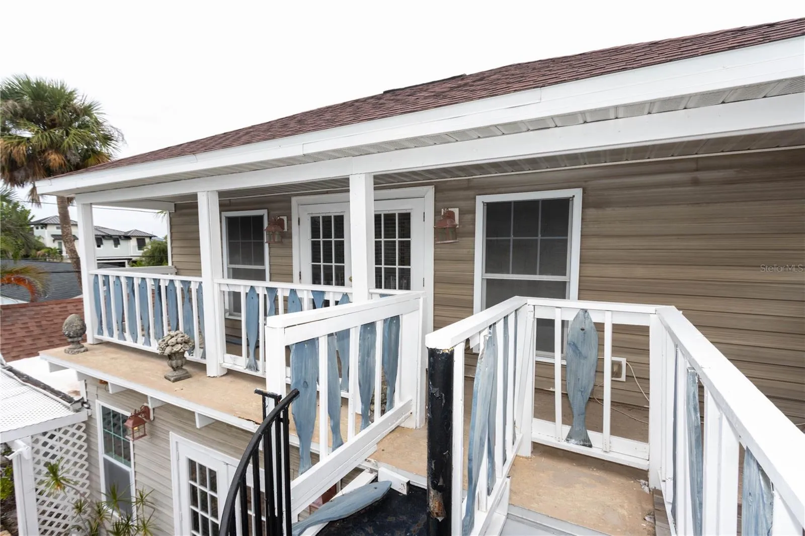 Deck off MBR