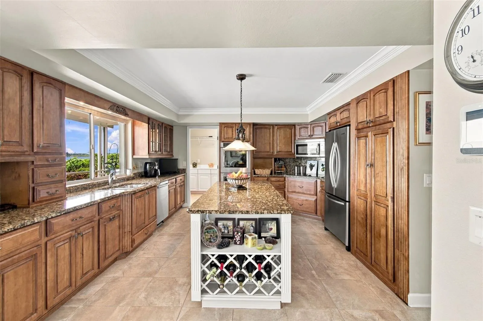 Island kitchen