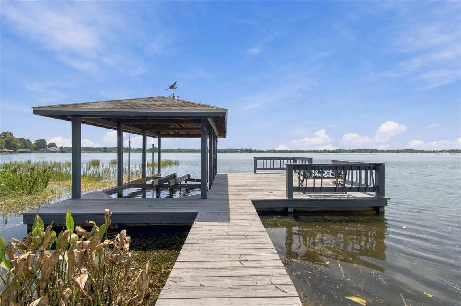Dock, boathouse with lift