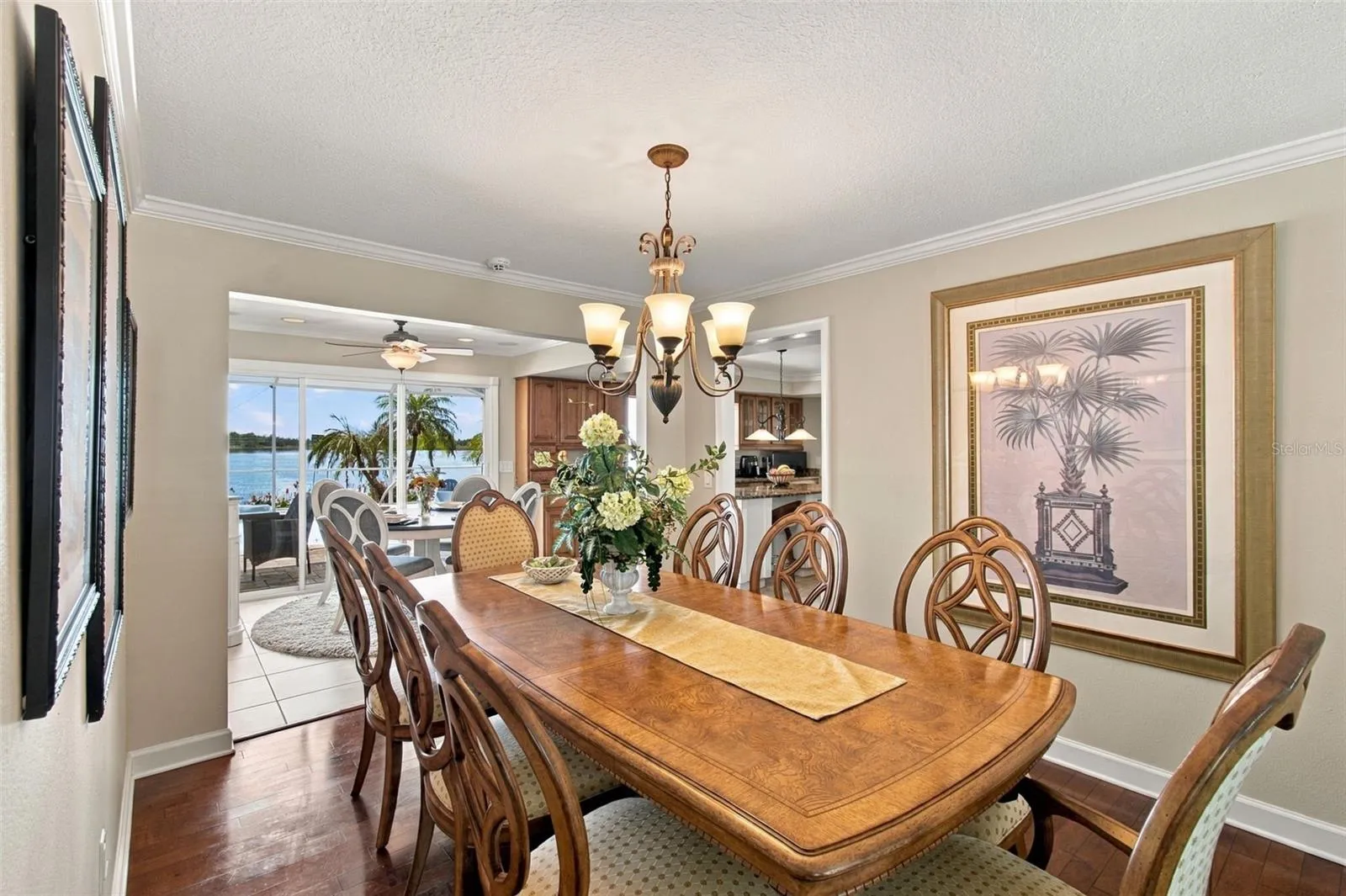 Formal dining room