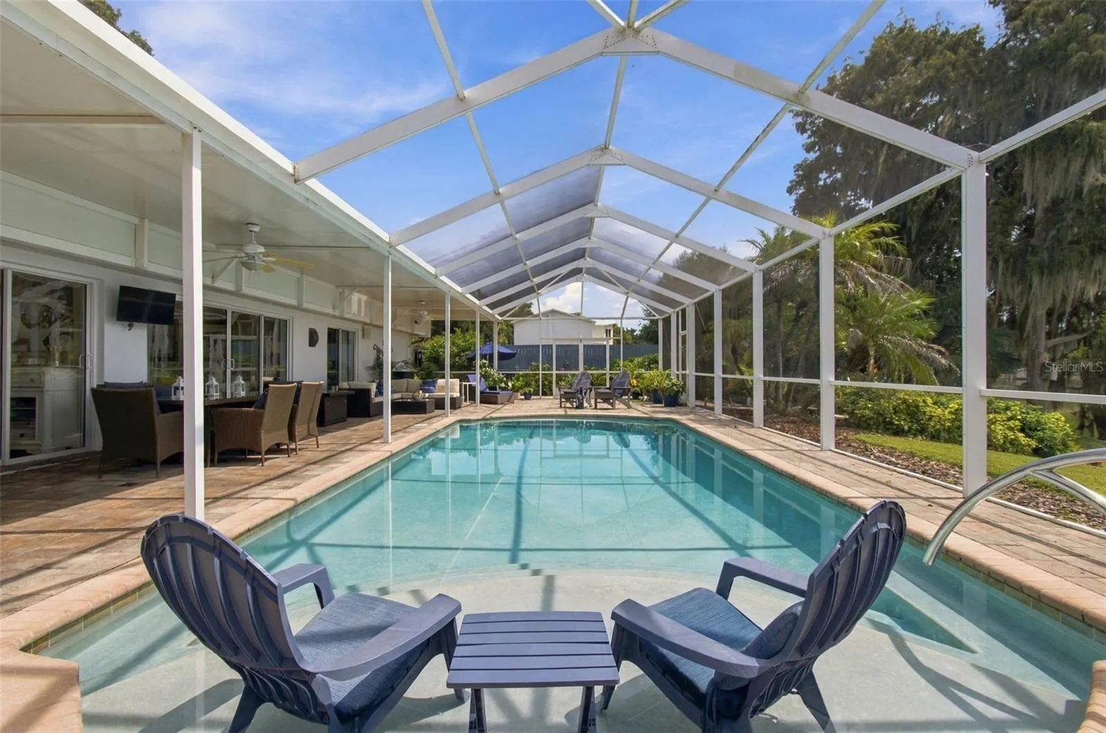 Screen enclosed pool