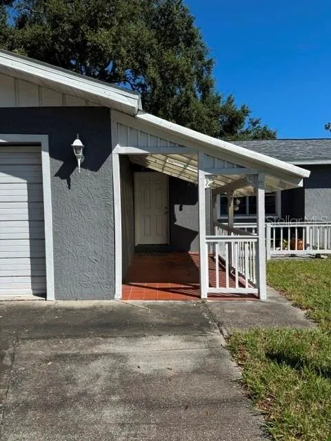 Covered entryway