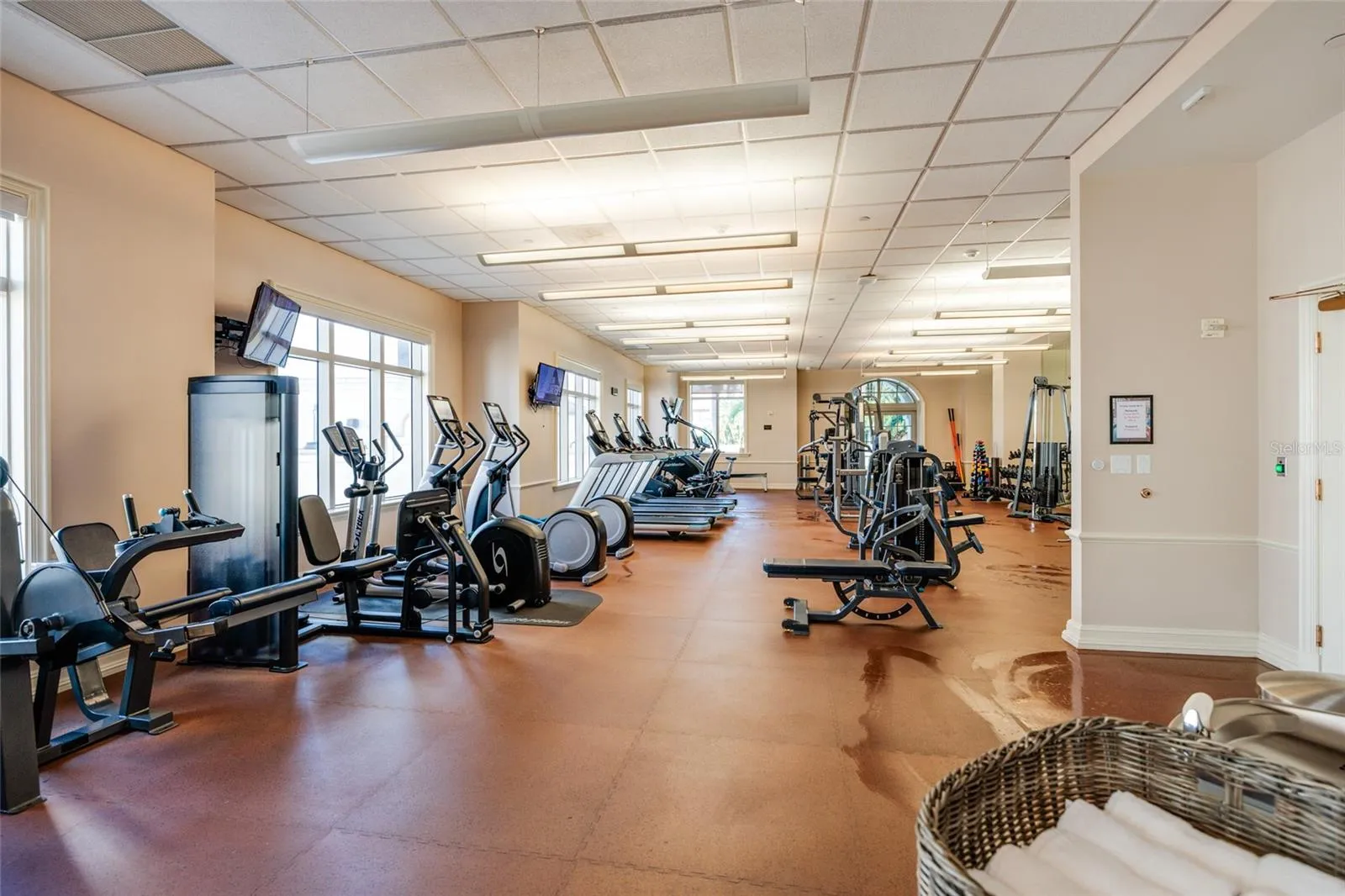 Parkshore Plaza Community Fitness Center