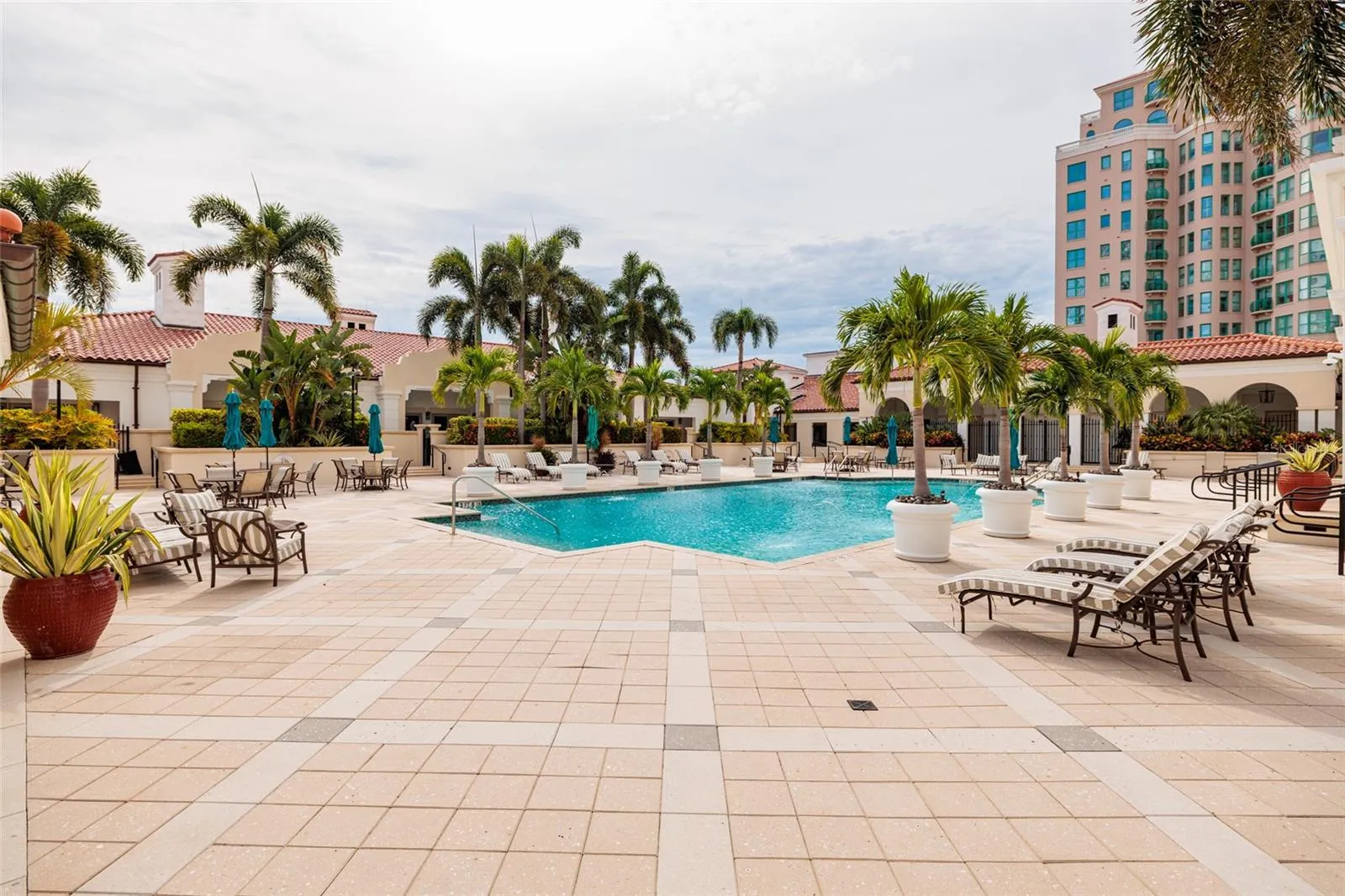 Parkshore Plaza Community Pool