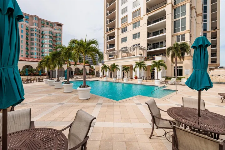 Parkshore Plaza Community Pool