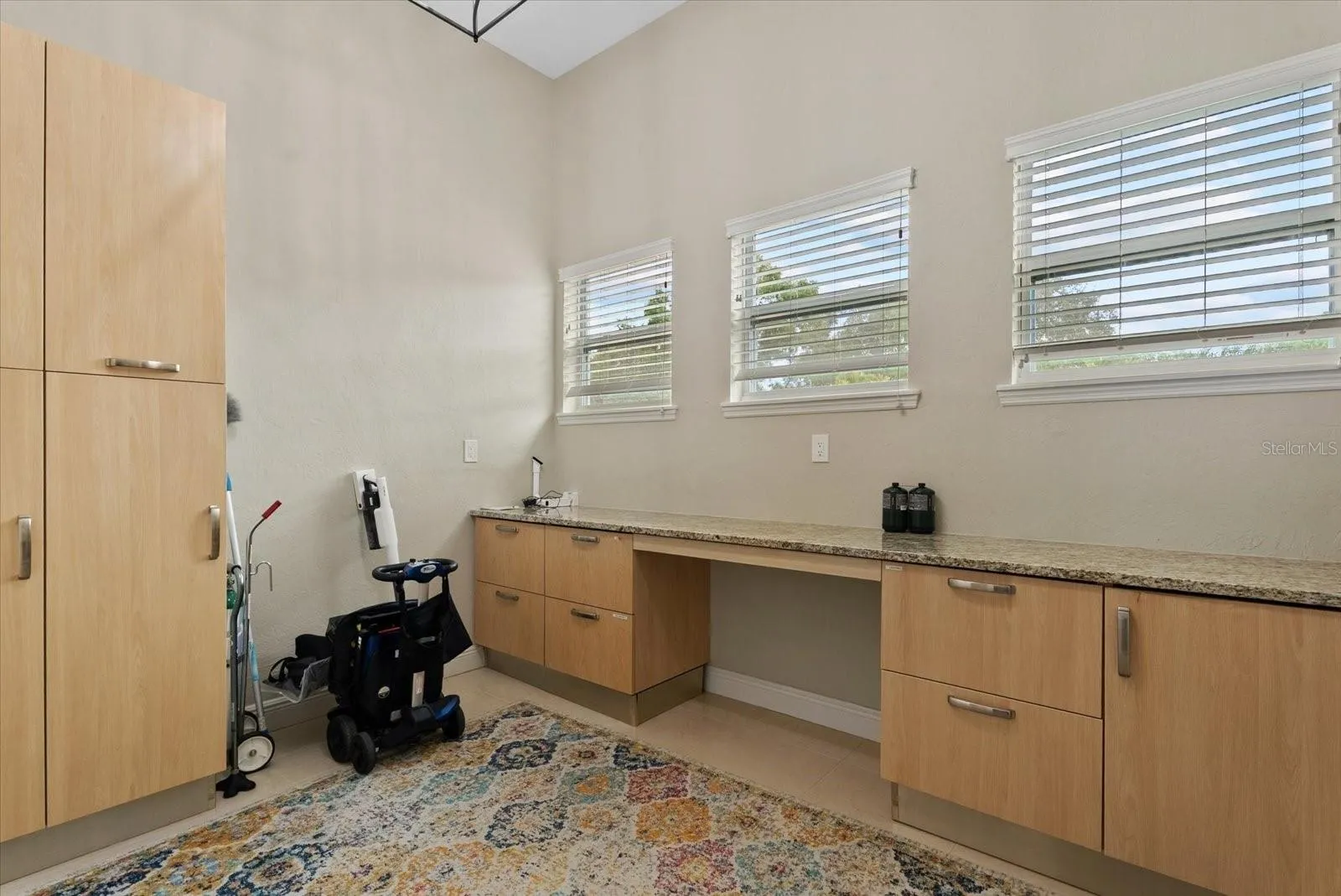 A nice bonus room for anyone who needs craft space, a study nook for the kids, or an exercise room