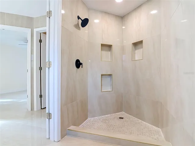 primary en-suite
