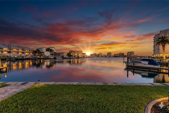 Virtually staged. WELCOME TO ISLAND ESTATES LIVING