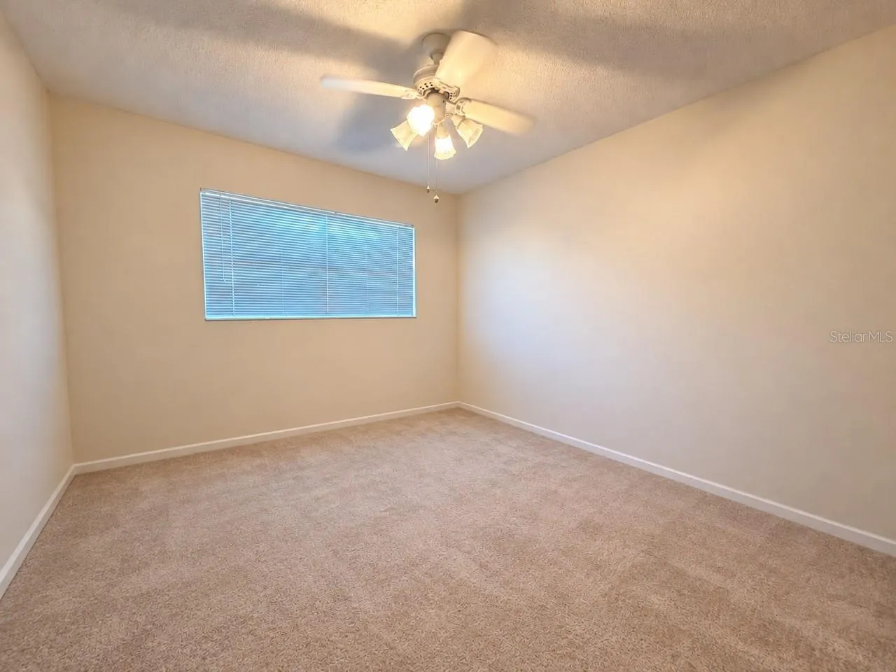 Guest Bedroom - Virtually Decluttered