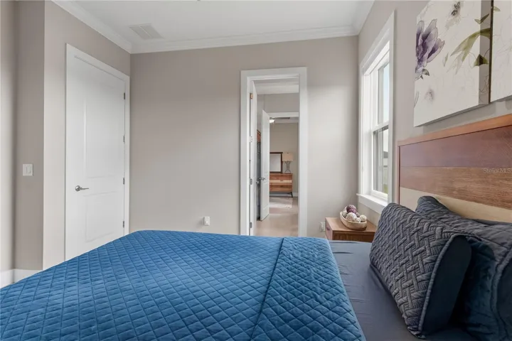 Bedroom 2- Downstairs