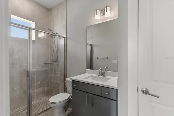 In law suite bathroom