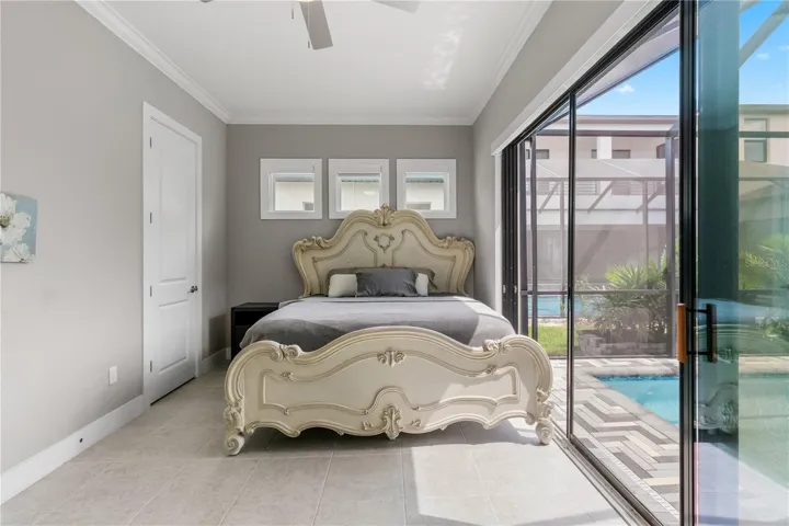 In law suite, bedroom 6