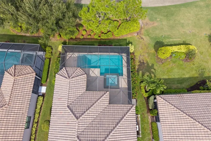 Pool aerial