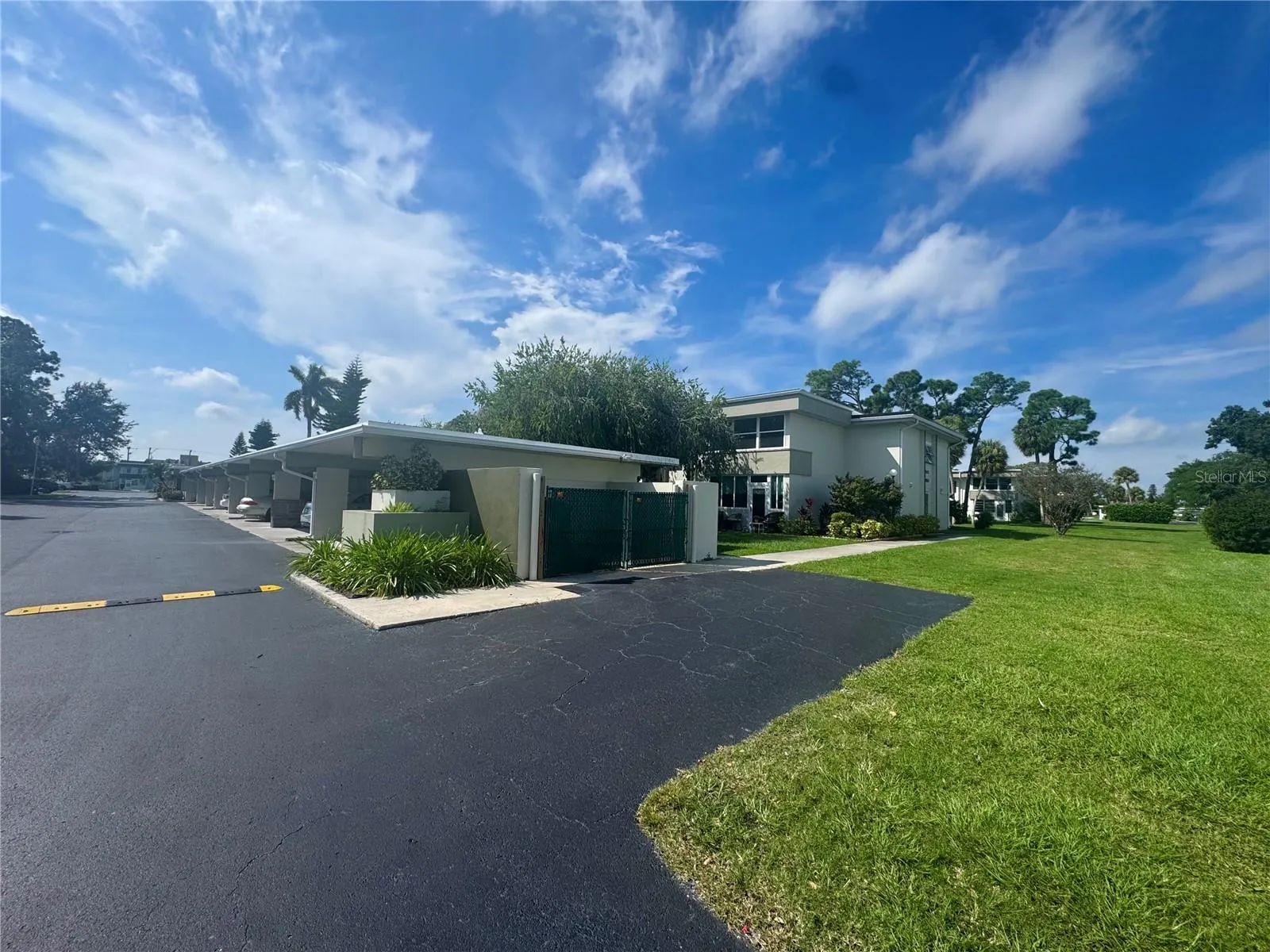 Front of 2437 Harbor Blvd #110