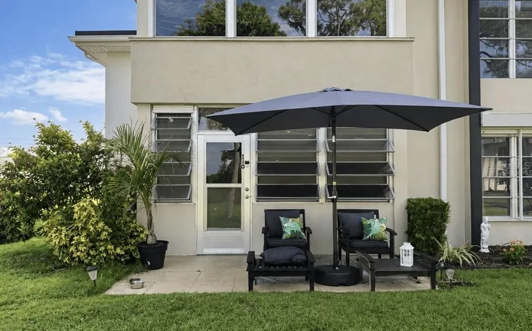 Back side of 2437 Harbor Blvd #110