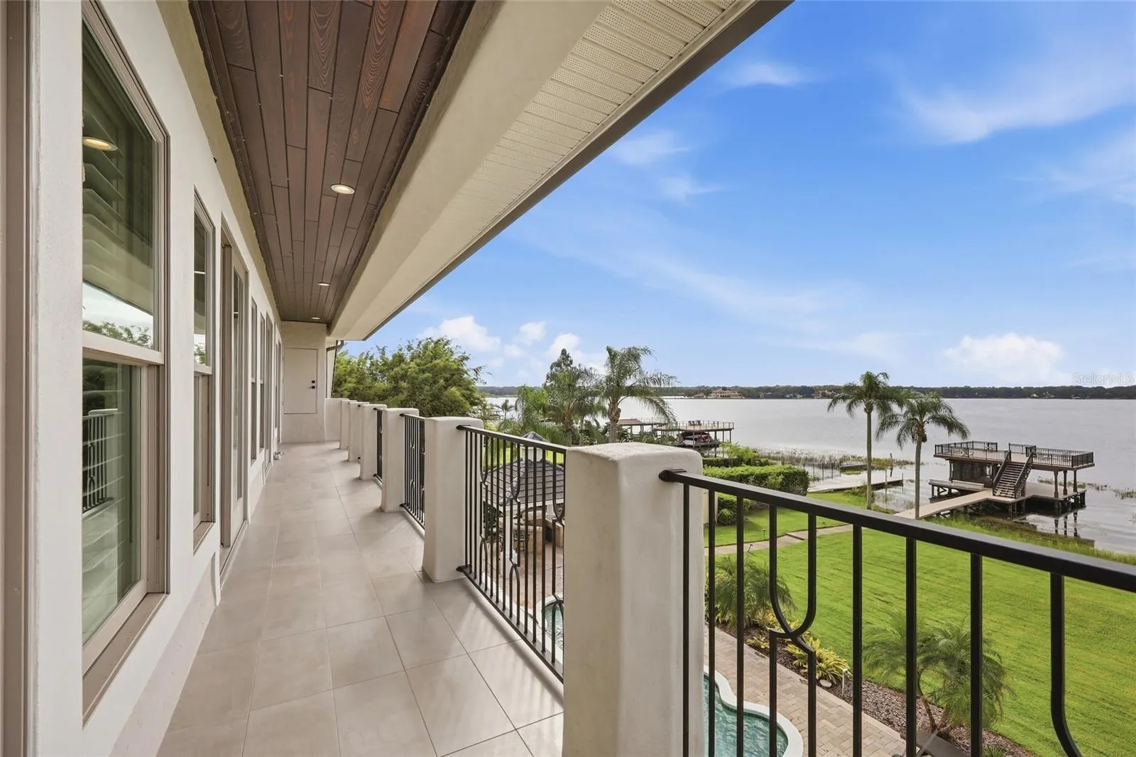 2ND STORY BALCONY