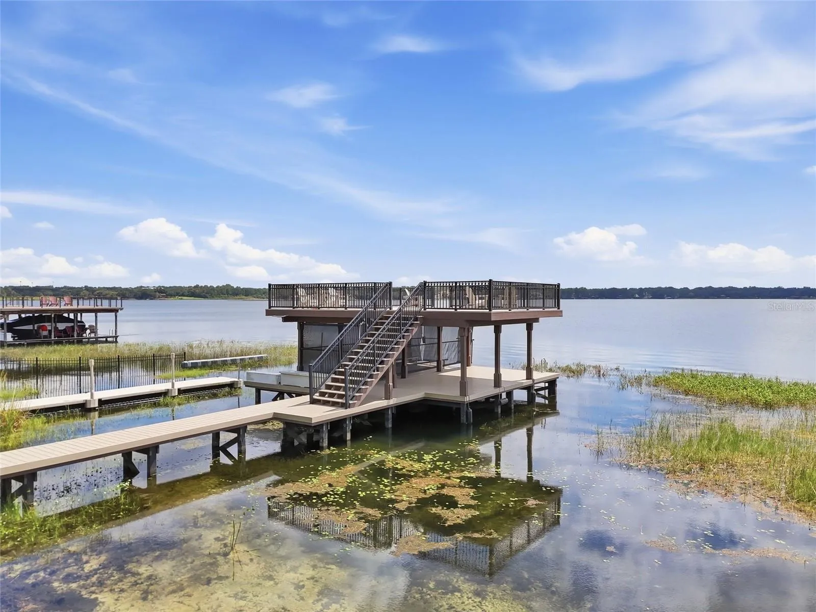 2 STORY DOCK