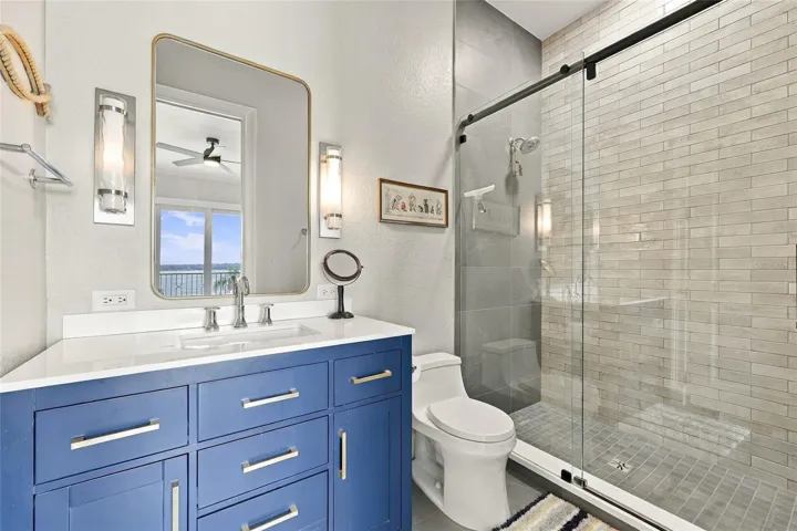 BEDROOM 4 ENSUITE BATHROOM