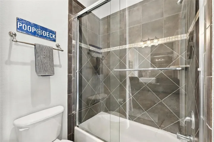 BEDROOM 5 ENSUITE BATHROOM