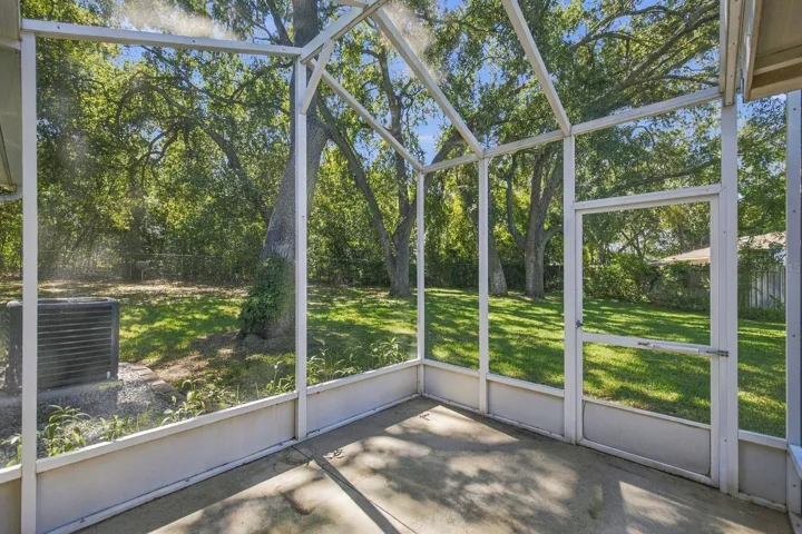 Screened Patio