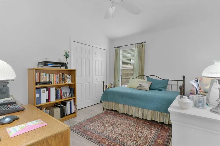 3rd Bedroom has a closet