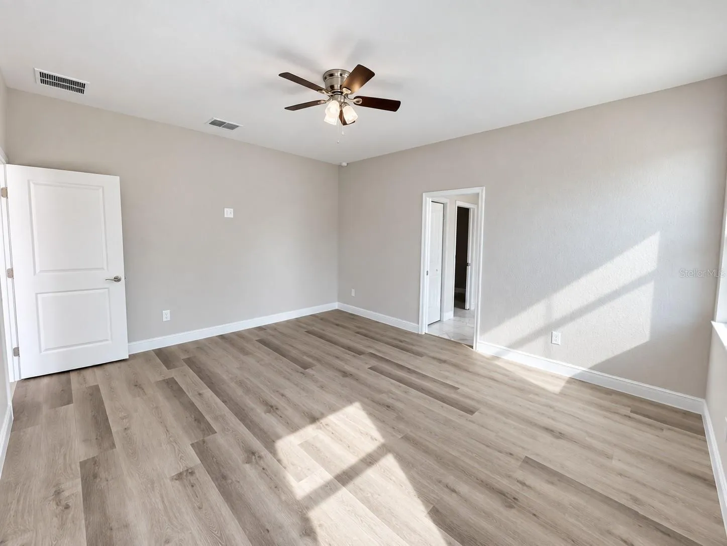 Owner's suite model