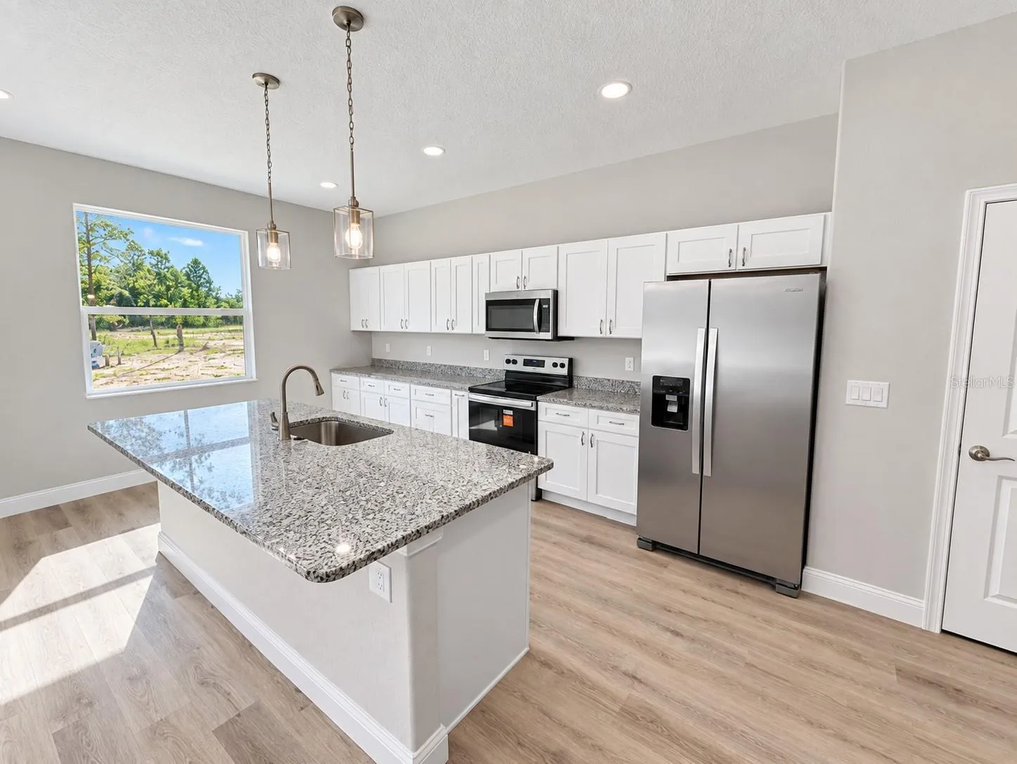 Kitchen spacious with island model