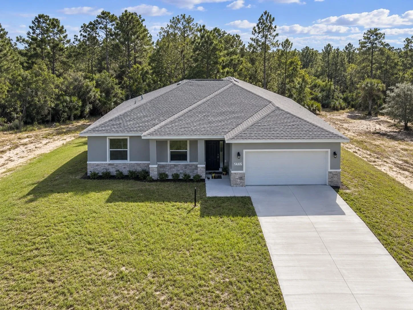 St Augustine 4/2/2 .99 acre