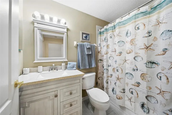Full guest bathroom