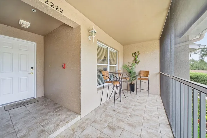 Front screened in balcony