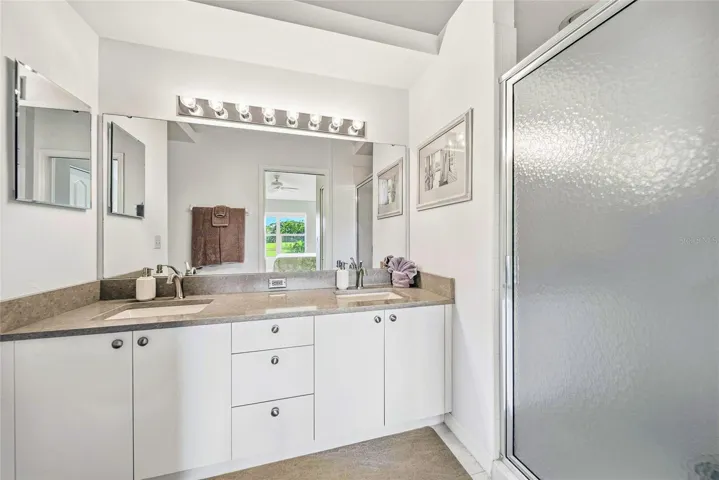 Dual sinks