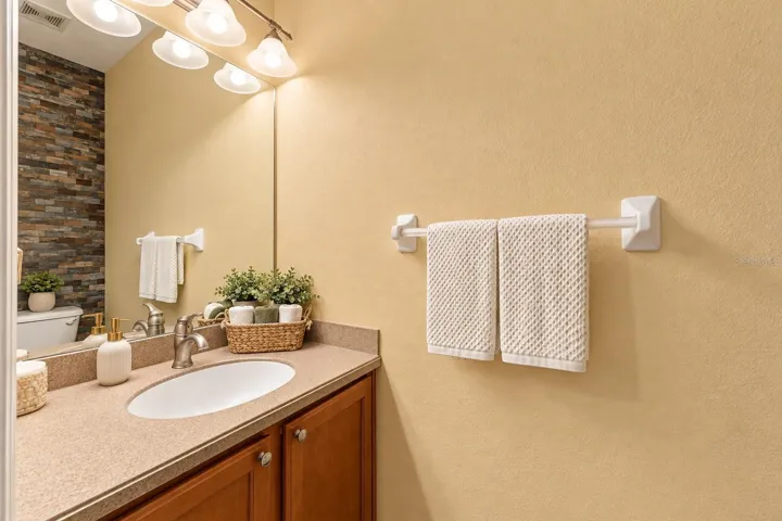 Guest bathroom #2