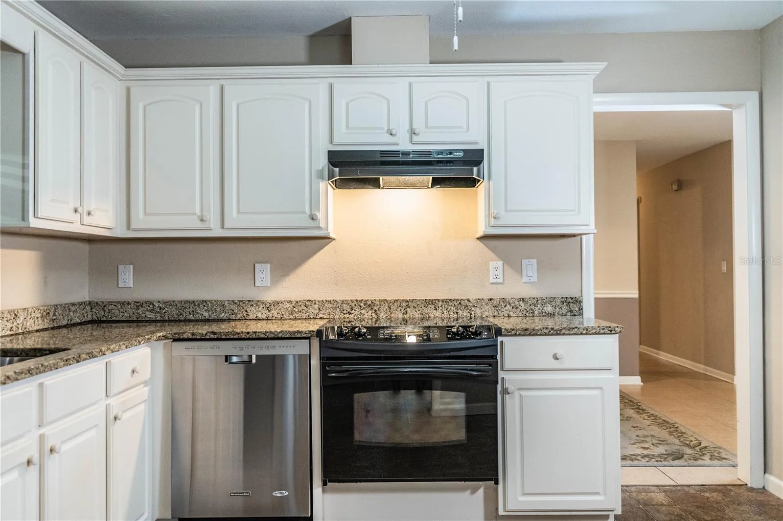 Kitchen to dining room