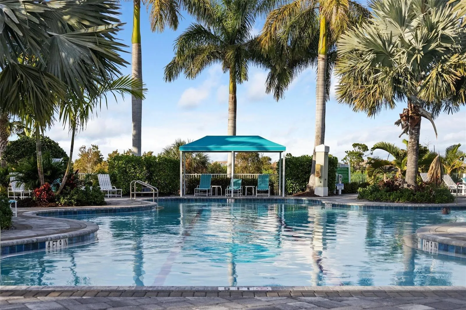 Large inviting community pool.
