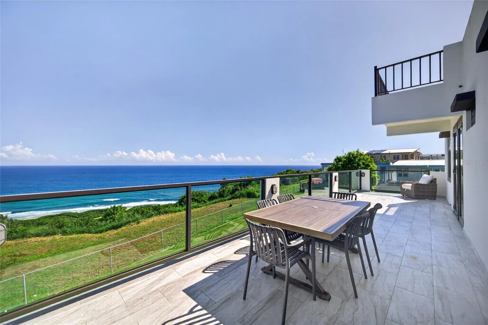 Upstairs Balcony with panoramic views